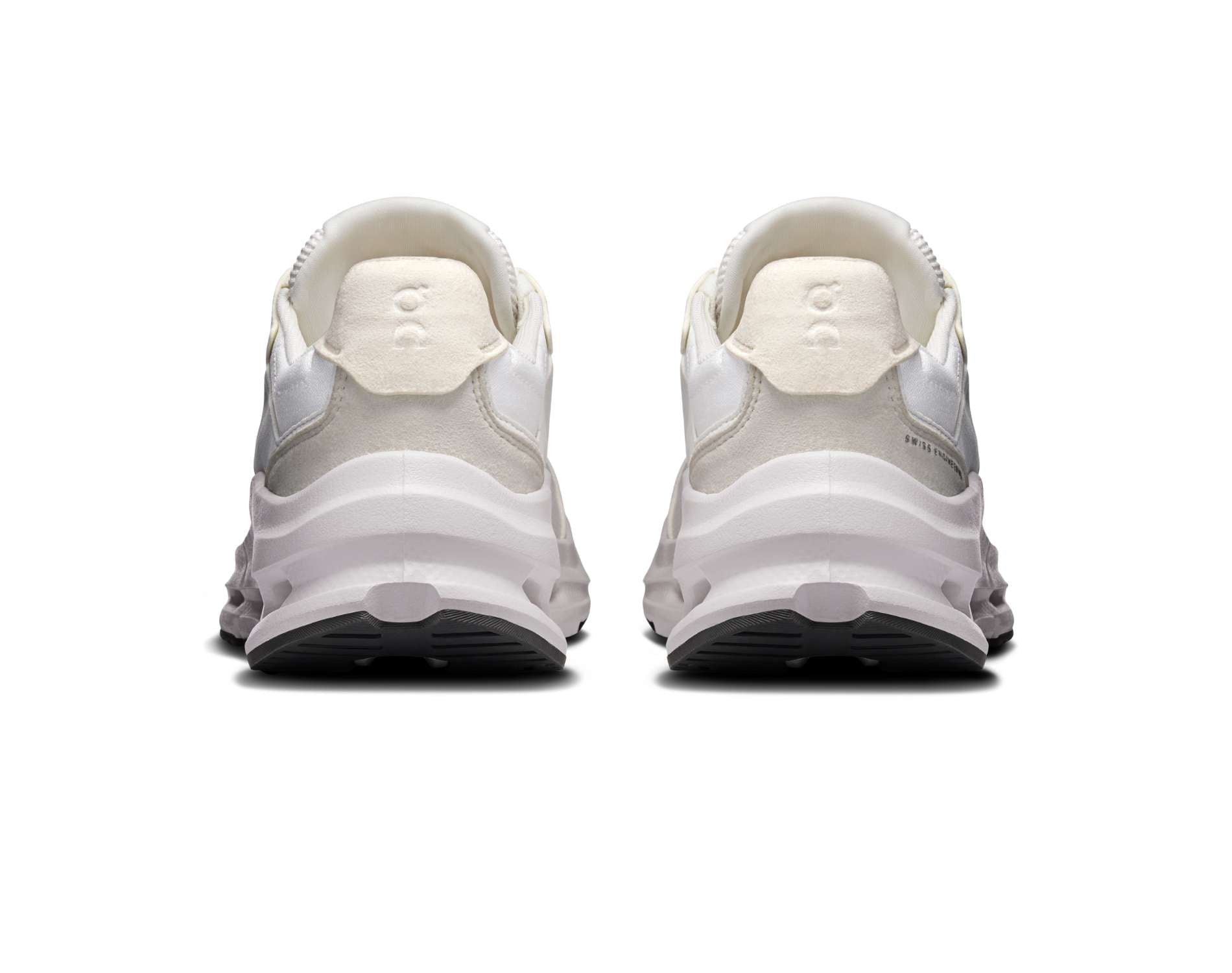 On Cloudnova Rift 1 Womens Running Shoes
