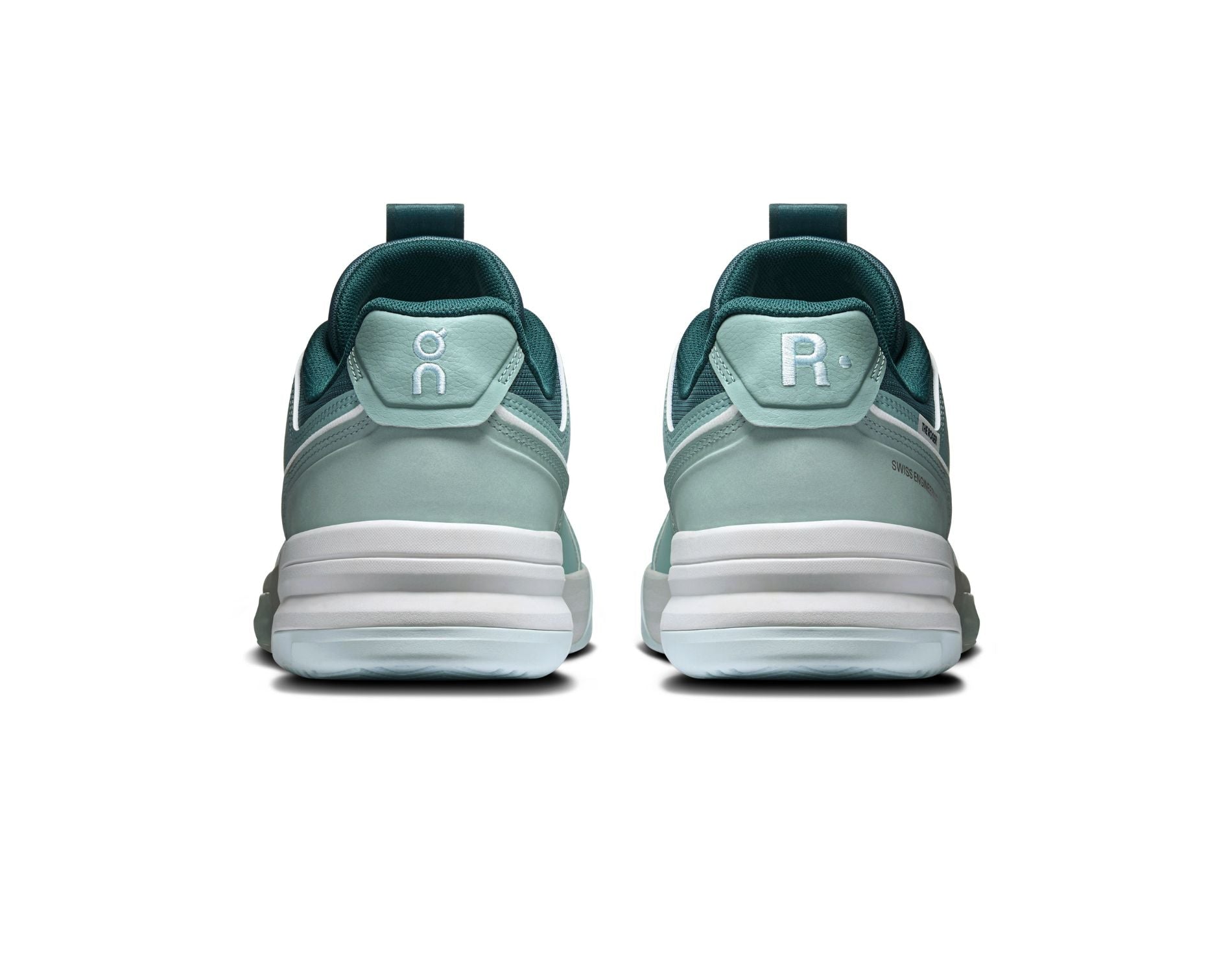 On THE ROGER Clubhouse Pro 2 Mens Tennis Shoes