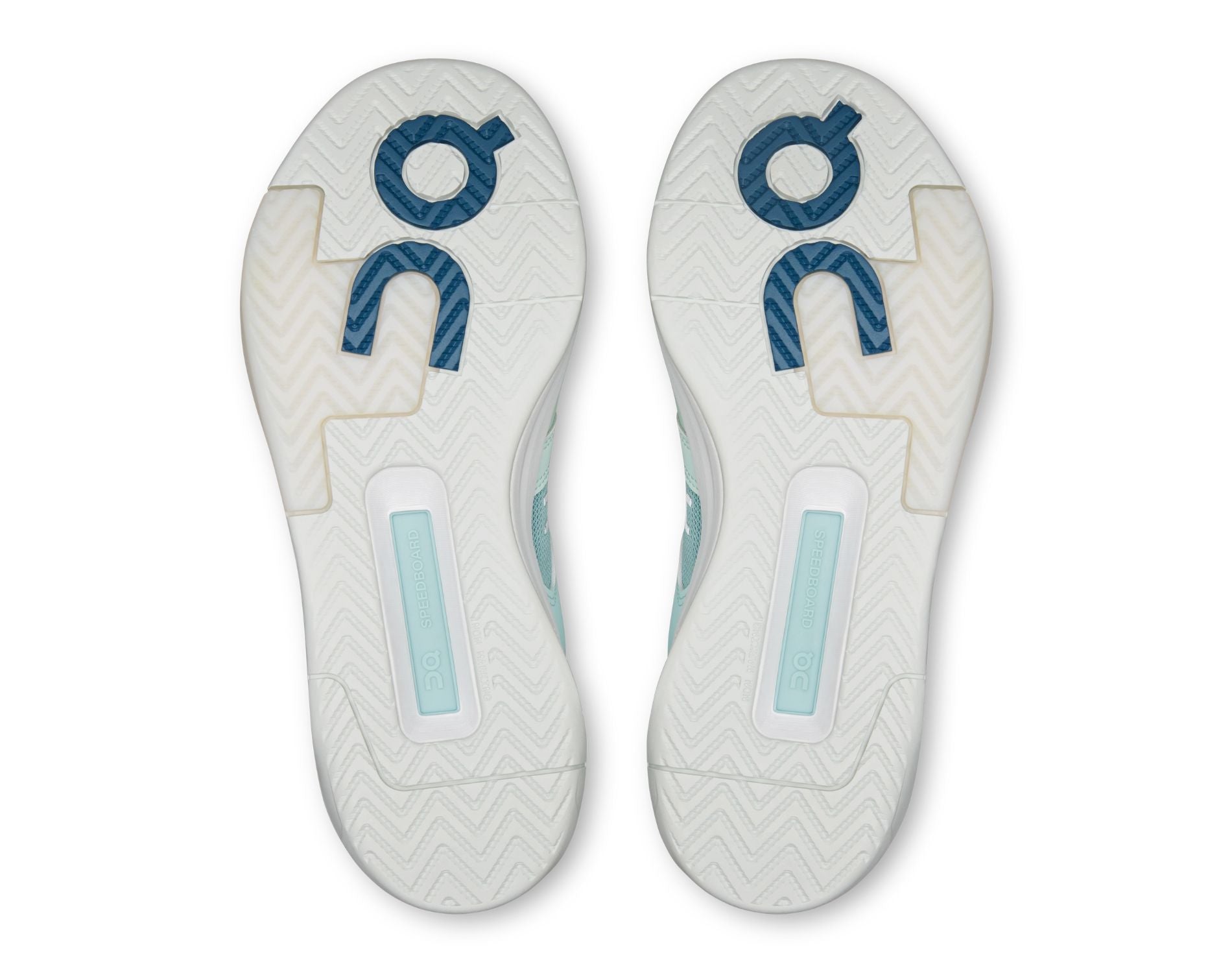 On THE ROGER Clubhouse Pro 2 Womens Tennis Shoes
