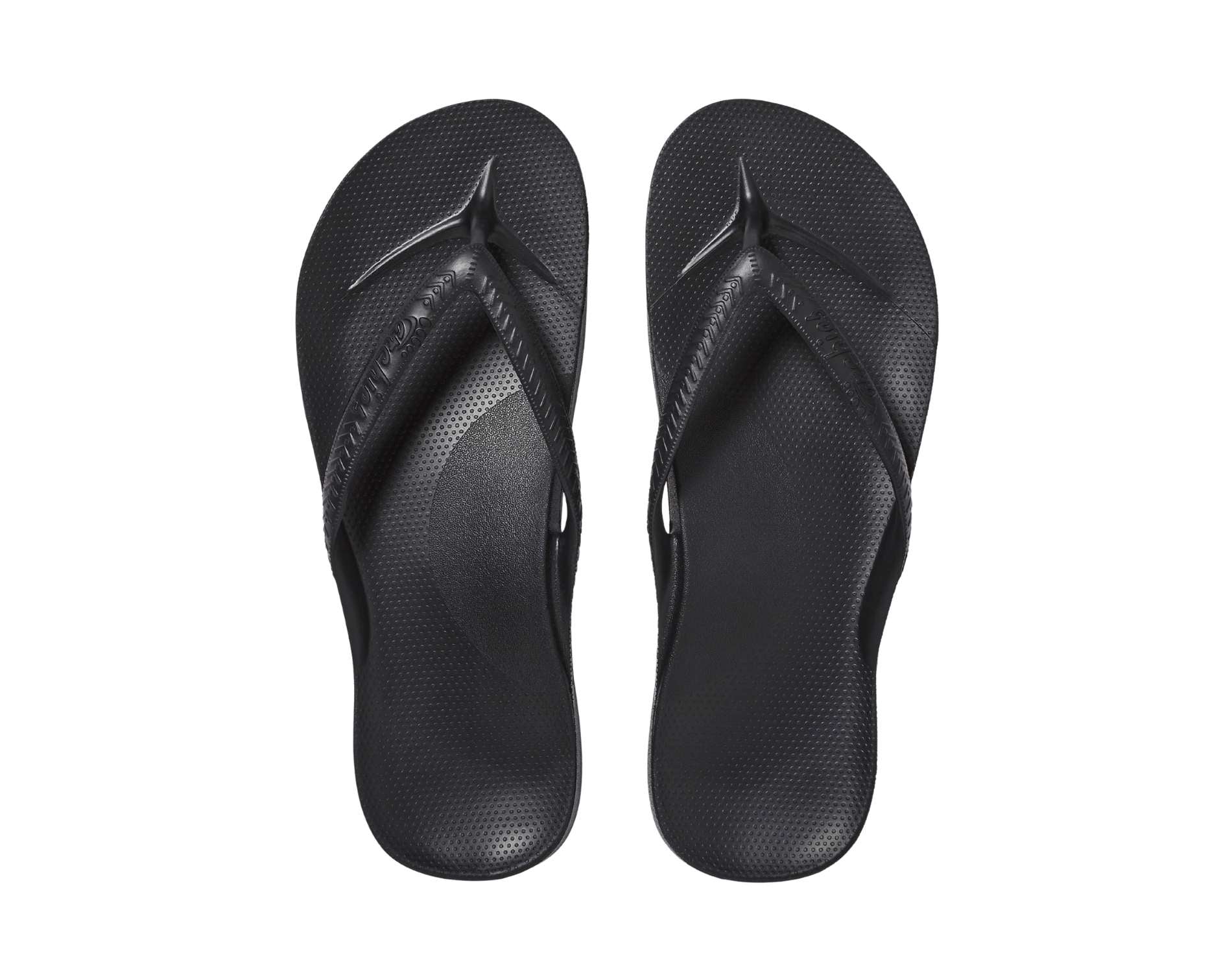 Archies arch support thongs in black colour