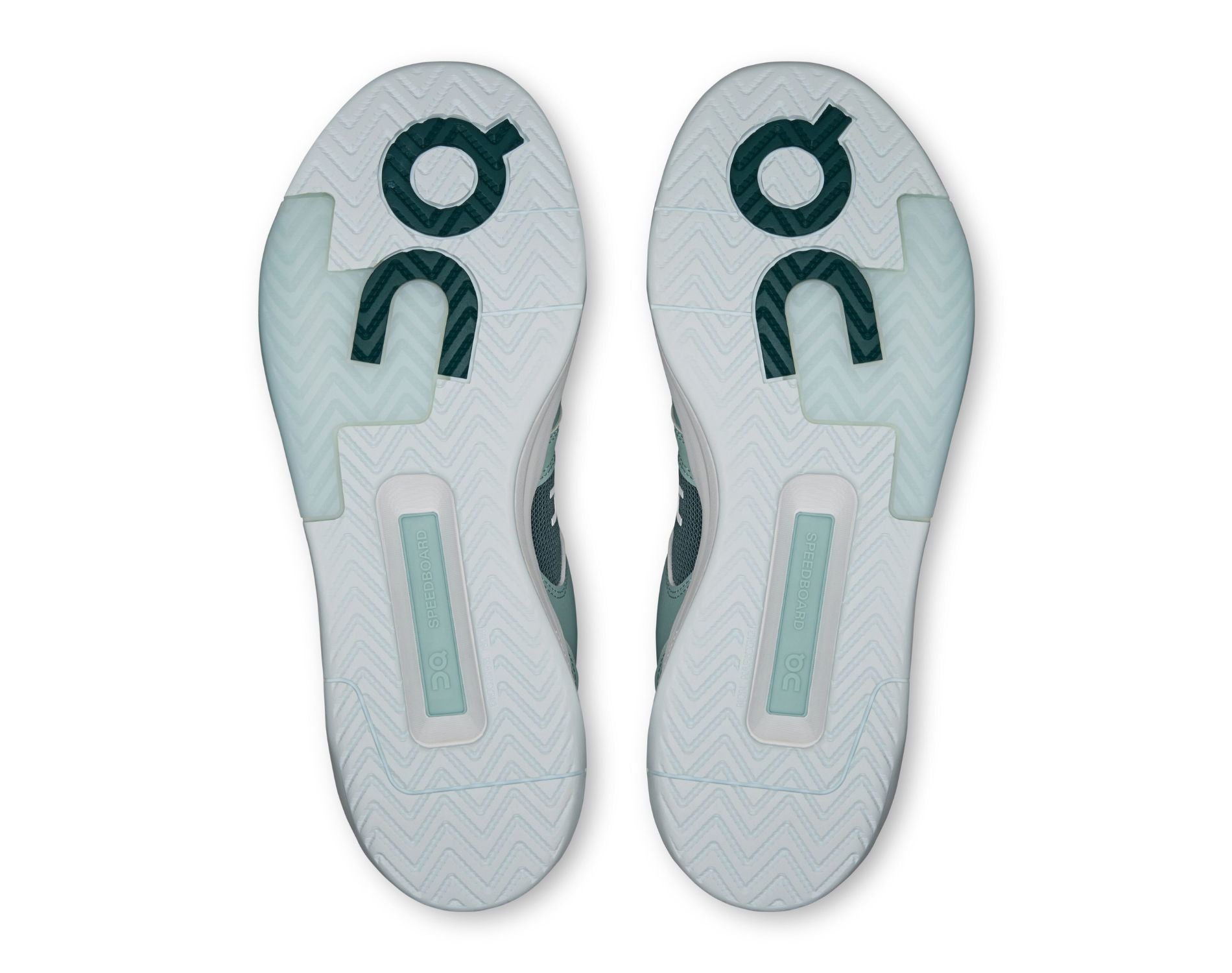 On THE ROGER Clubhouse Pro 2 Mens Tennis Shoes