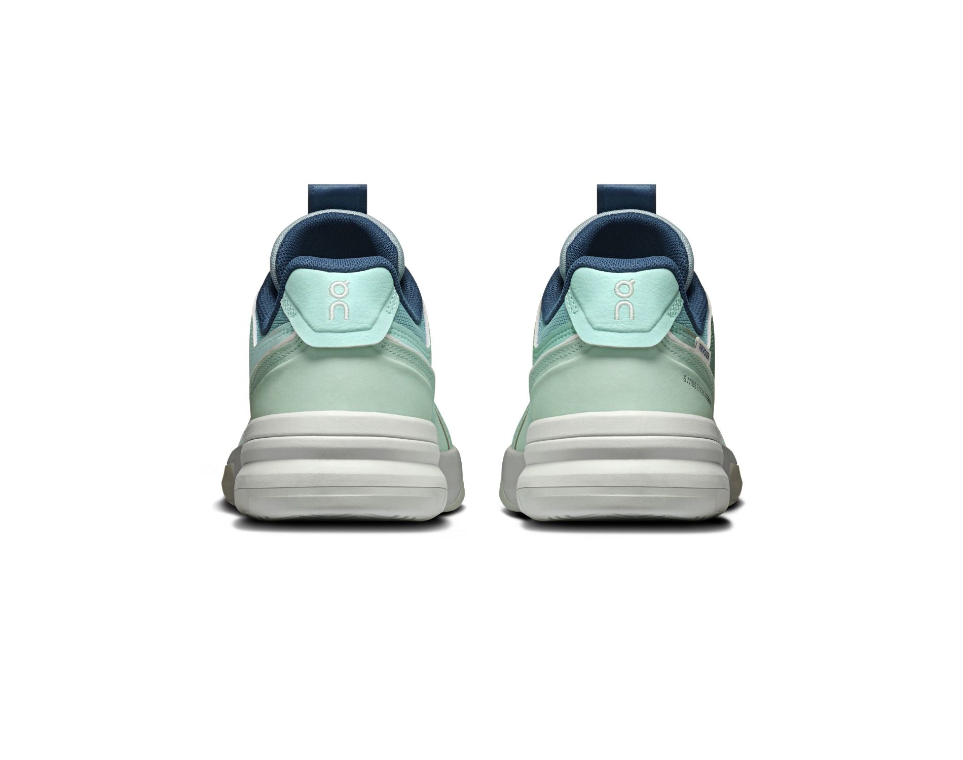 On THE ROGER Clubhouse Pro 2 Womens Tennis Shoes